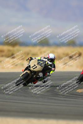 media/Jan-13-2024-SoCal Trackdays (Sat) [[9c032fe5aa]]/Turn 16 Set 2 (1120am)/